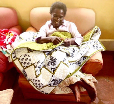 Amani ya Juu Women Make My Heart Smile