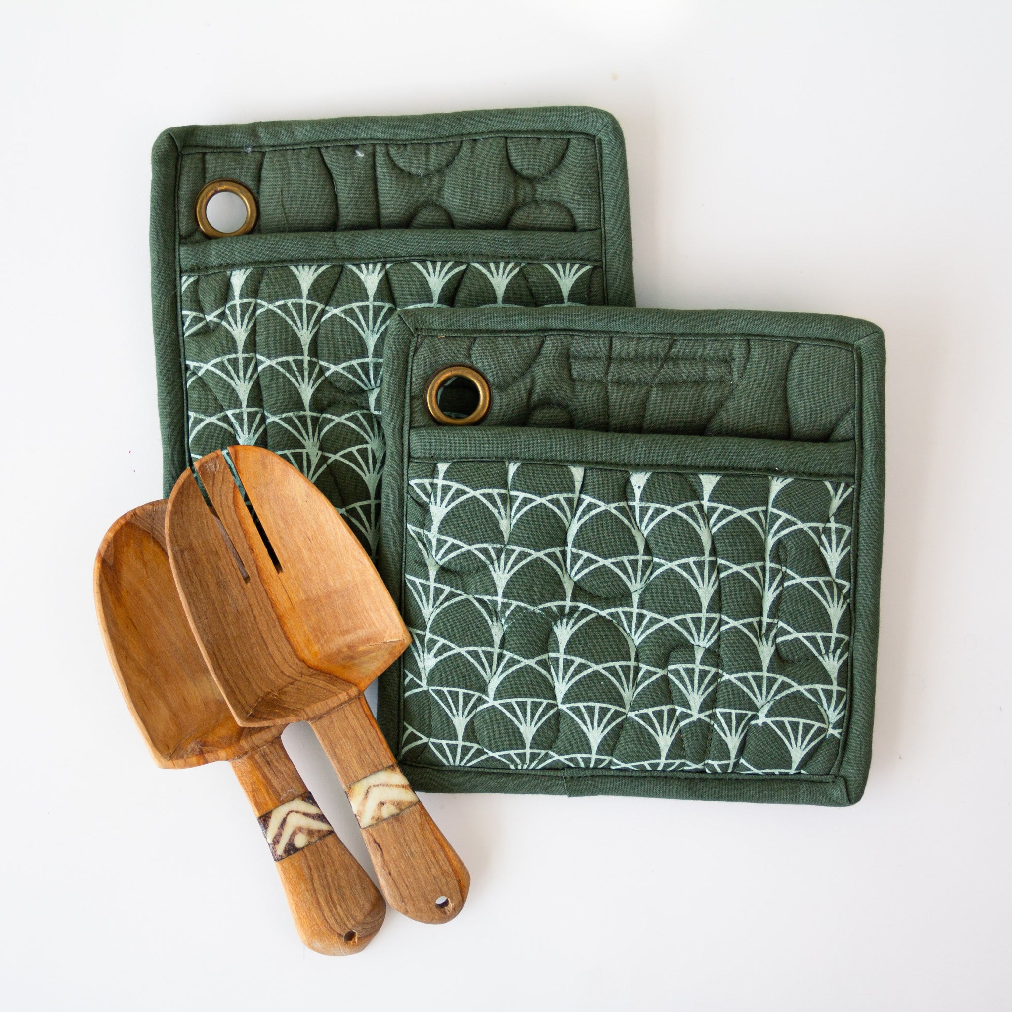 Hot Pad & Spoon Set - Kenyan materials and design for a fair trade boutique
