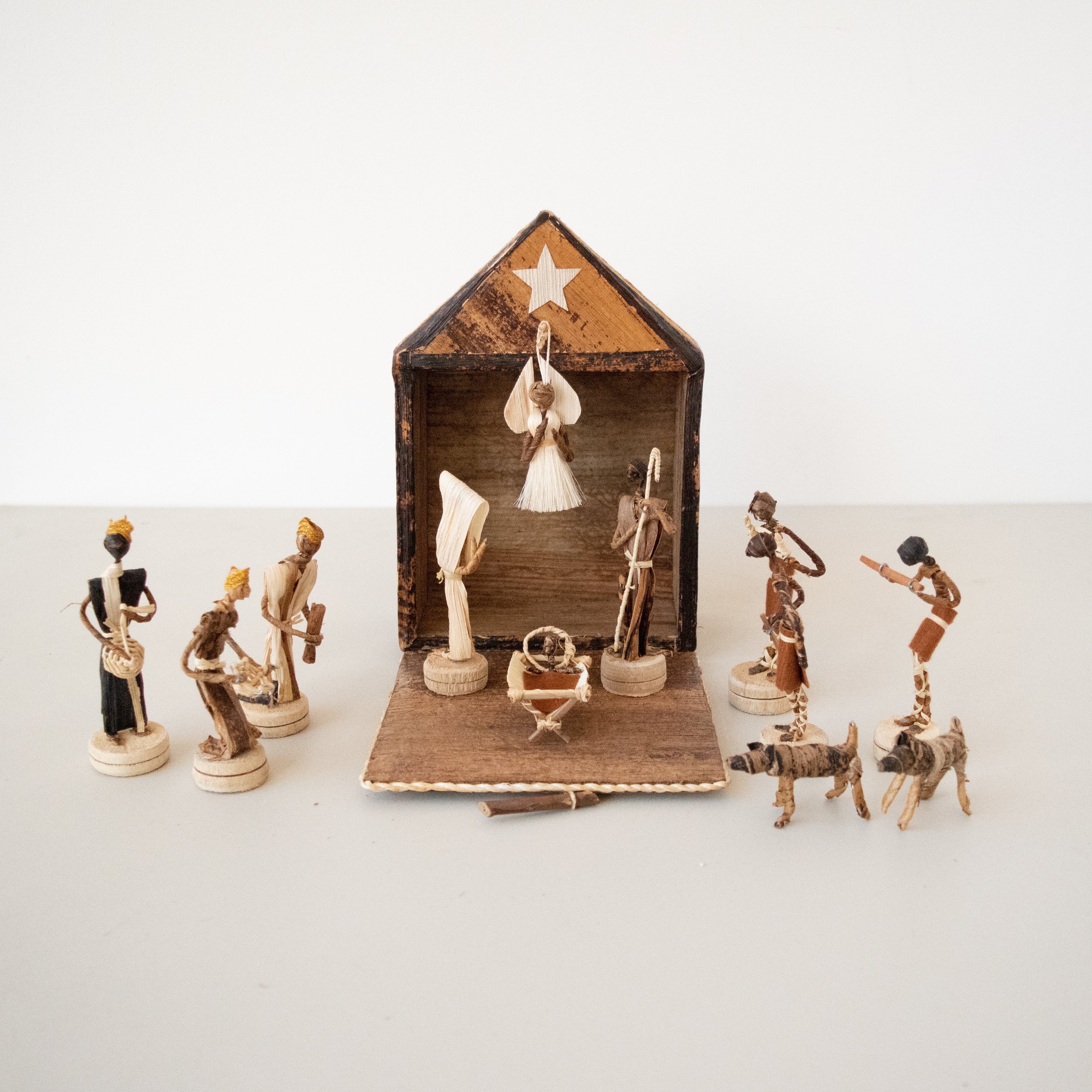 Banana Leaf Nativity Set - Kenyan materials and design for a fair trade social enterprise