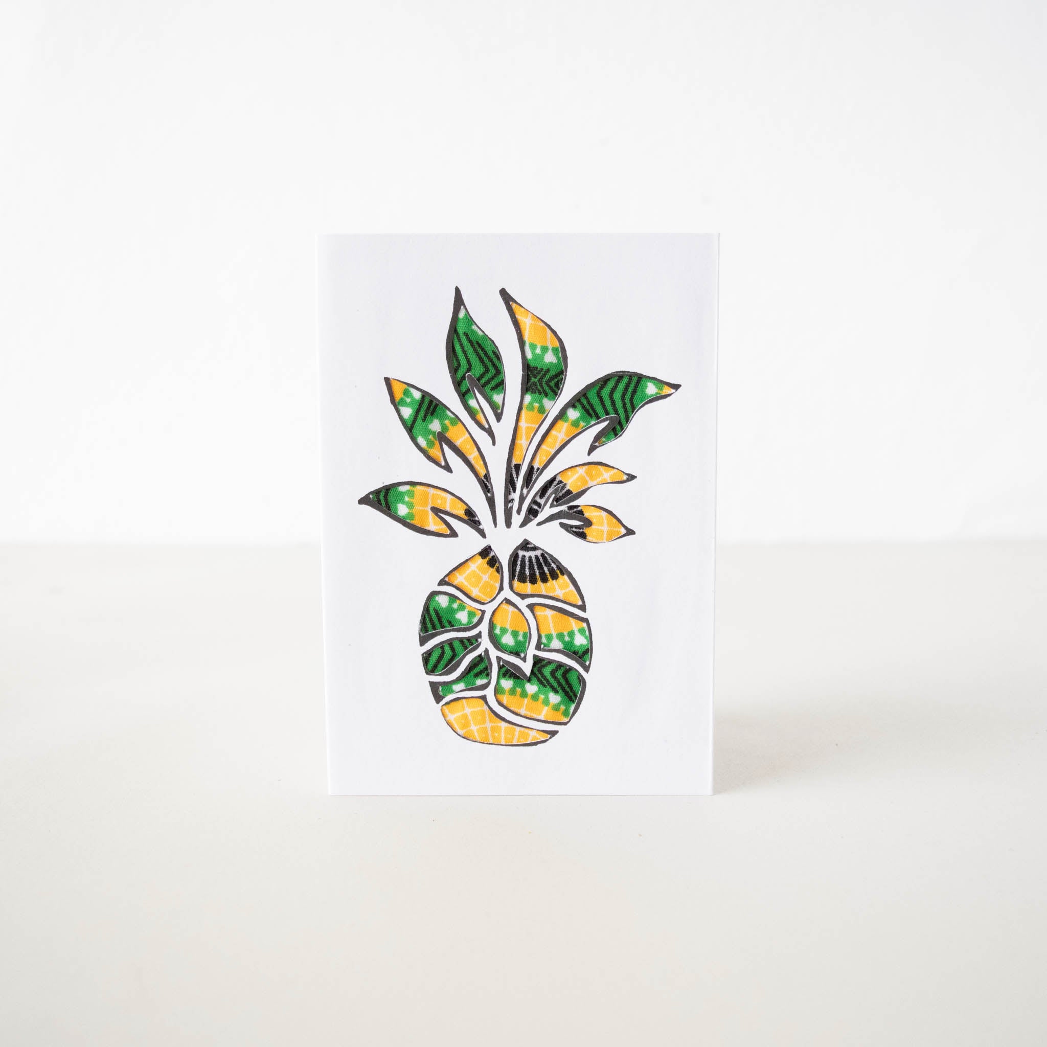Pineapple Card - Amani ya Juu
