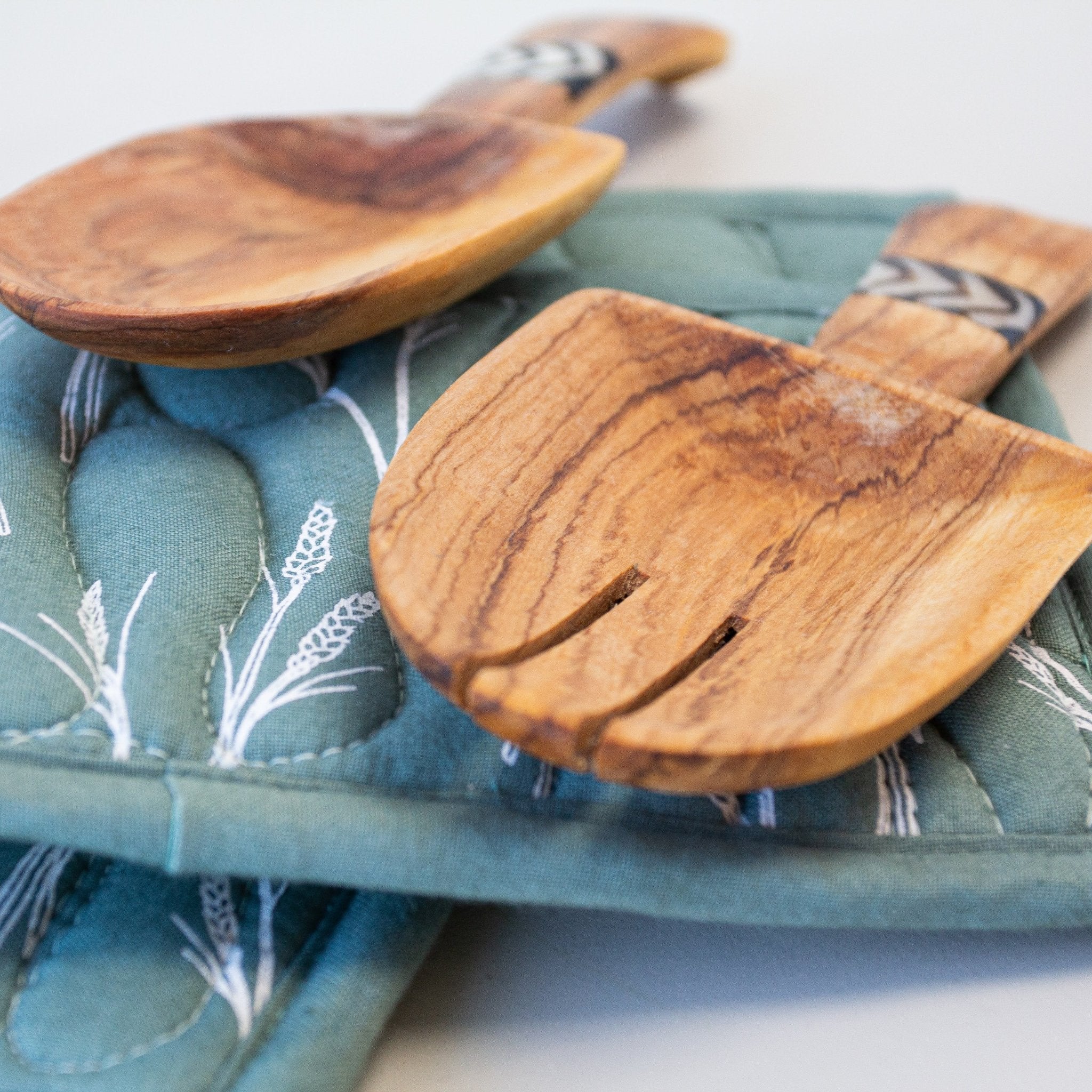 Screen Print Pot Holder and Spoon Set - handmade using local Kenyan materials by the women of Amani for a Fair Trade social enterprise
