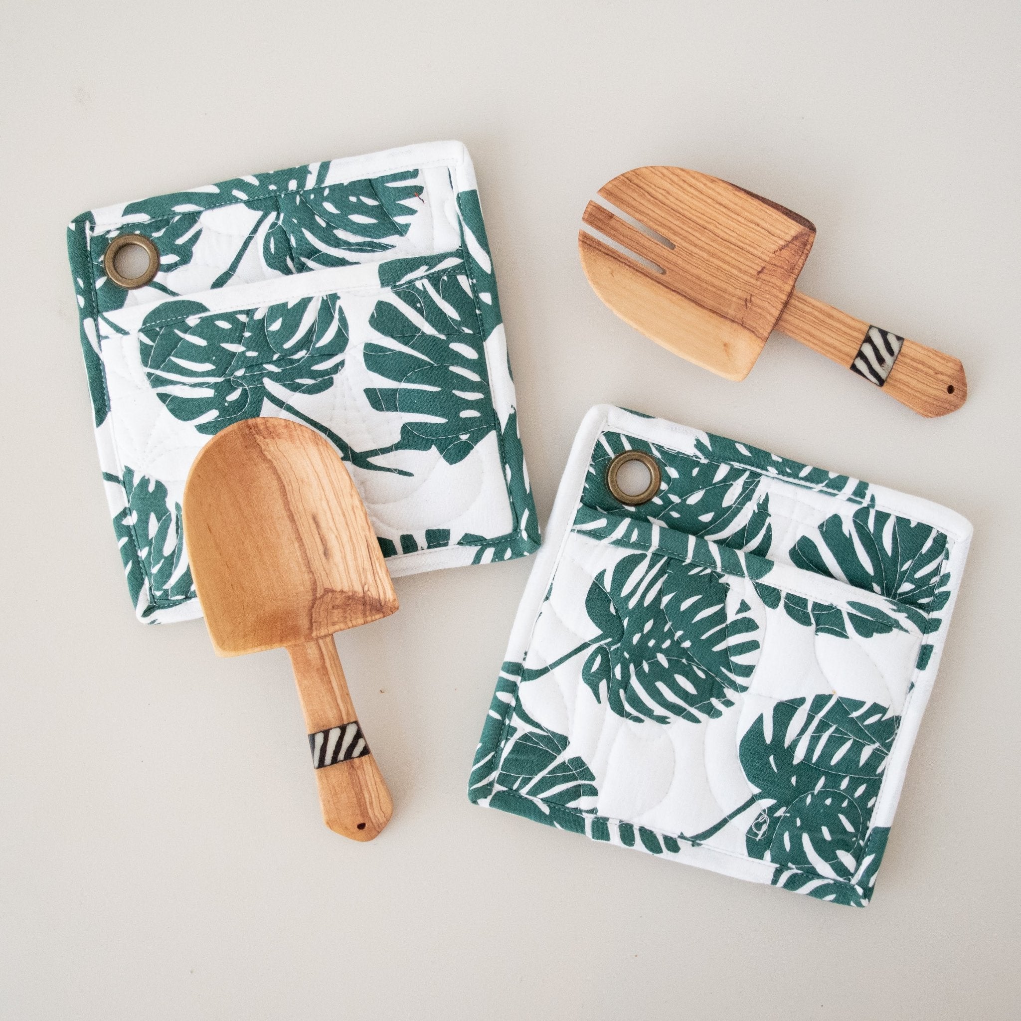 Pot Holder and Spoon Set - handmade using local Kenyan materials by the women of Amani for a Fair Trade boutique