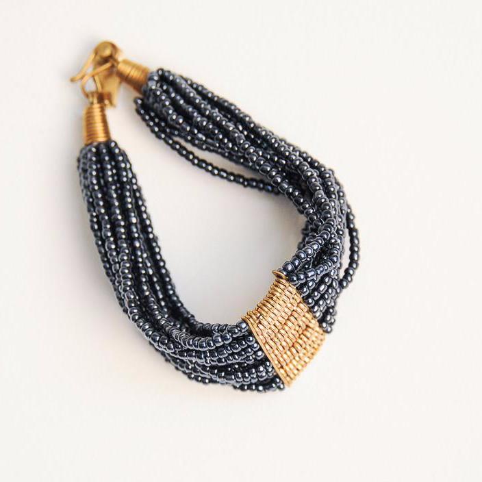 Maasai Classic Bracelet - Kenyan materials and design for a fair trade boutique