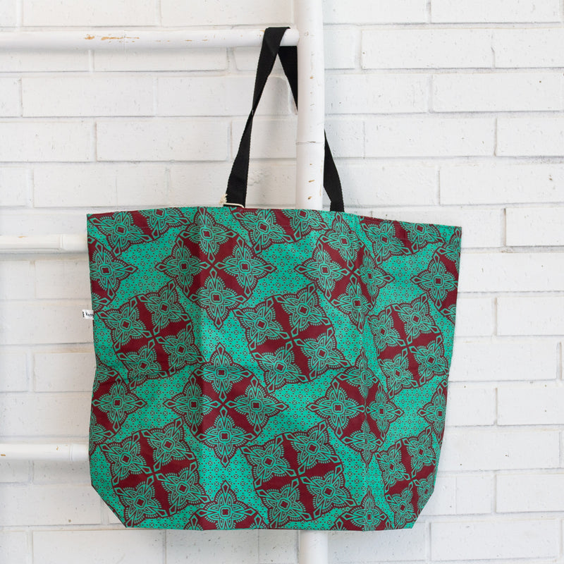 Reversible Market Tote handmade by the women of Amani ya Juu in Kenya, a sewing program for refugee women in Africa